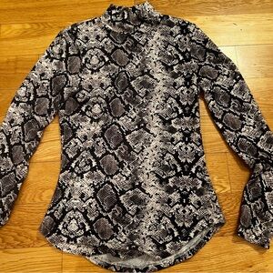 French Connection Gray Snakeprint Knit Turtleneck